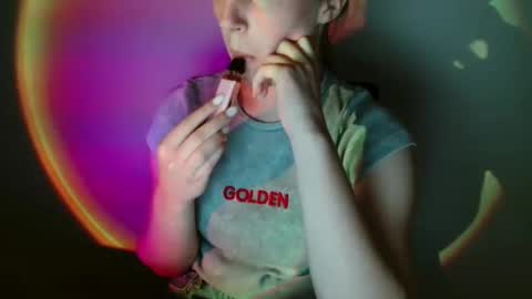 Snapshot of love_vivian chatting on February 2026 02:13:01 PM Vivian online show from February 2026 02:13:01 PM