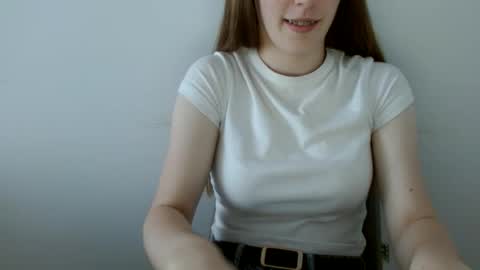 Snapshot of love_vivian chatting on June 2026 11:09:02 AM Vivian online show from June 2026 11:09:02 AM