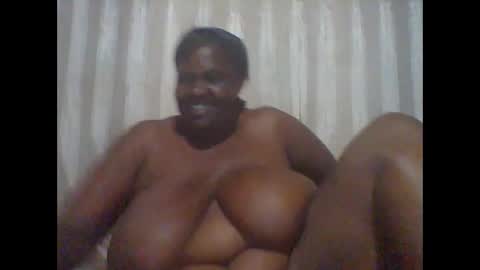 Lynn online show from December 2024 03:43:01 PM