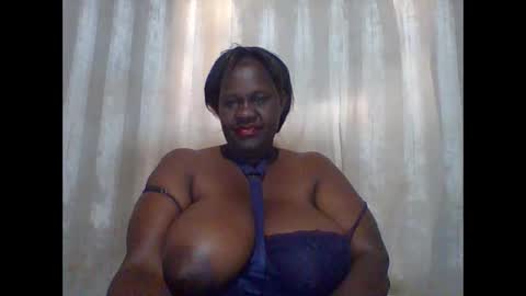 Lynn online show from December 2024 07:05:01 AM