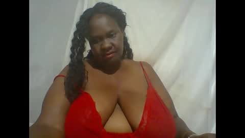 Snapshot of lovebigmelon chatting on March 2026 02:32:01 PM Lynn online show from March 2026 02:32:01 PM