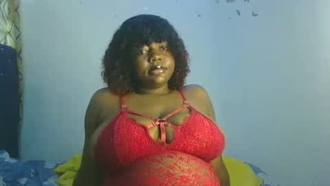 Snapshot of lovecumsluttie chatting on October 2025 01:08:02 PM mila online show from October 2025 01:08:02 PM