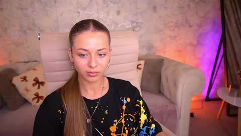 Snapshot of loveedove chatting on May 2026 12:57:01 PM loveedove online show from May 2026 12:57:01 PM