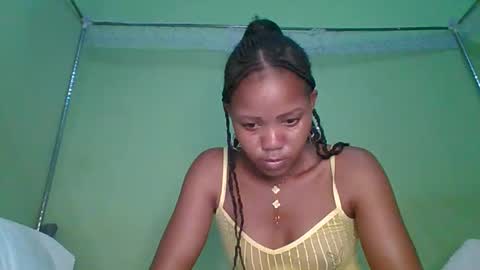 lovegal335 online show from March 2026 05:28:01 PM