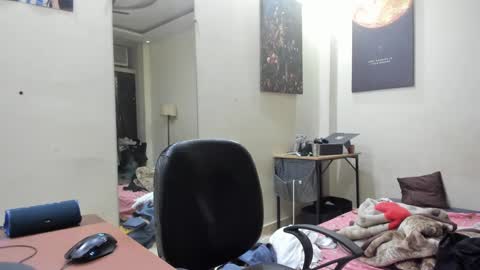 Snapshot of lovehairyindian chatting on February 2025 04:01:01 AM Indian hairy online show from February 2025 04:01:01 AM