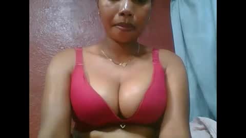 loveinlife750427 online show from January 2026 06:33:02 PM