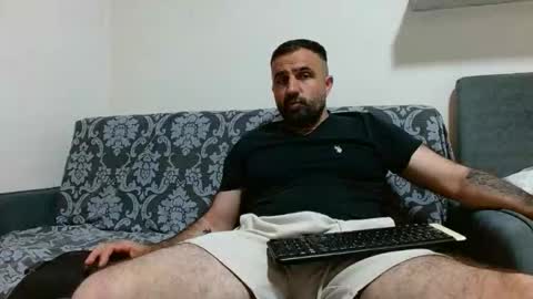 loveivat80 online show from April 2026 05:28:01 PM