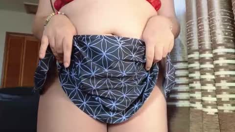 Amber online show from October 2025 10:11:01 PM