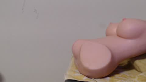 Snapshot of loveleydick chatting on December 2024 04:39:02 PM loveleydick online show from December 2024 04:39:02 PM