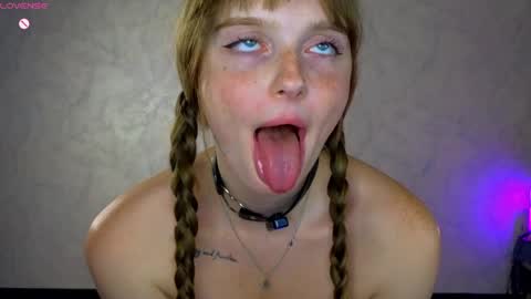 Molly online show from March 2026 07:02:02 PM