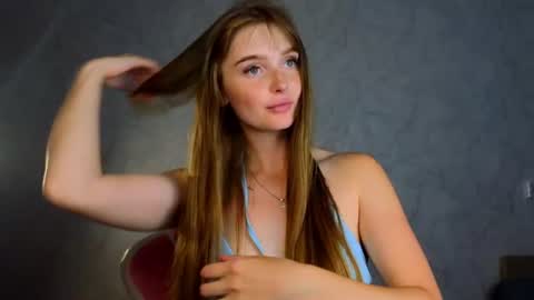 Snapshot of lovelly_molly chatting on July 2026 04:22:02 PM Molly online show from July 2026 04:22:02 PM