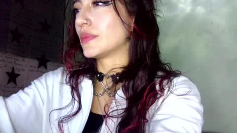 Snapshot of lovely_akira_xwx chatting on May 2026 05:48:01 AM Tami online show from May 2026 05:48:01 AM