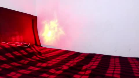 Snapshot of lovely_akira_xwx chatting on May 2026 06:22:02 AM Tami online show from May 2026 06:22:02 AM