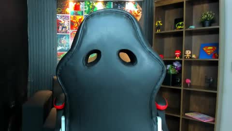 lovely_ashlee online show from February 2025 12:36:01 PM