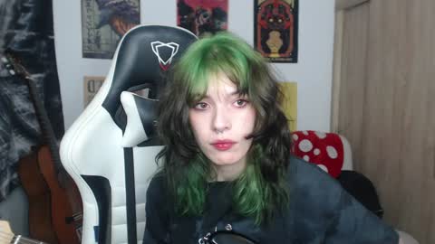 Snapshot of lovely_cass chatting on December 2024 09:23:01 AM Cassie online show from December 2024 09:23:01 AM