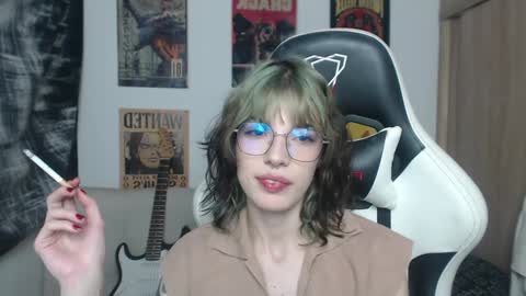 Snapshot of lovely_cass chatting on January 2025 11:24:01 PM Cassie online show from January 2025 11:24:01 PM