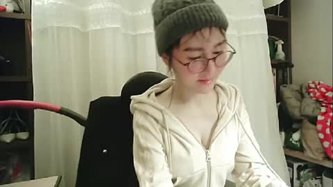 DANA KIM online show from January 2025 03:34:02 PM