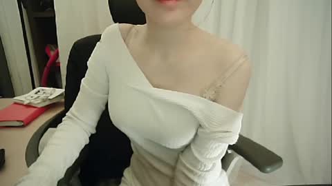 DANA KIM online show from March 2025 03:38:02 PM