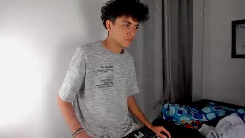 Snapshot of lovely_horny713 chatting on April 2026 09:50:02 PM Salo online show from April 2026 09:50:02 PM