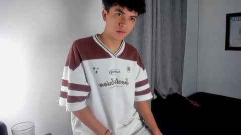 Snapshot of lovely_horny713 chatting on April 2026 11:05:01 AM Salo online show from April 2026 11:05:01 AM