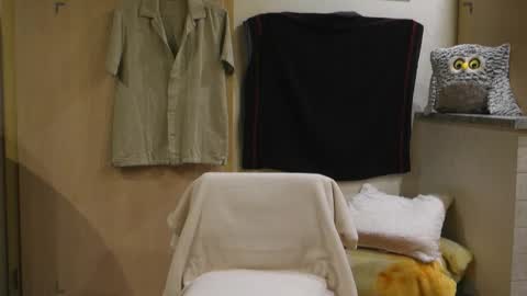 Snapshot of lovely_lou chatting on September 2025 12:43:01 AM Lou online show from September 2025 12:43:01 AM