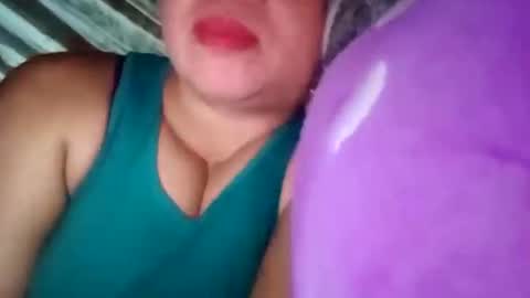 Snapshot of lovely_orchid chatting on December 2024 01:38:02 PM lovely_orchid online show from December 2024 01:38:02 PM