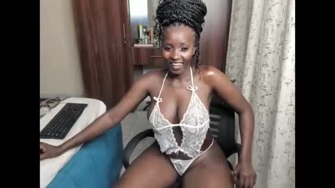 I  am witty online show from October 2025 10:51:02 PM