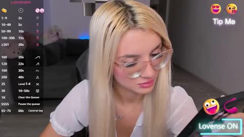 Snapshot of lovelybianca_ chatting on October 2025 07:27:01 PM lovelybianca_ online show from October 2025 07:27:01 PM