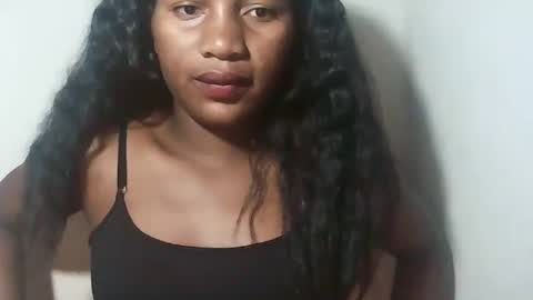 lovelylarra online show from March 2026 11:11:01 PM