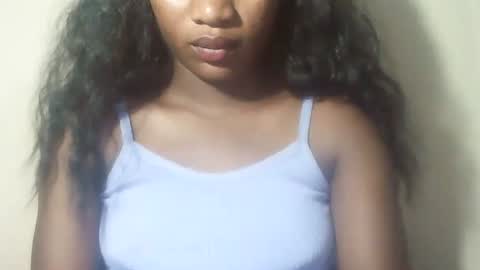 lovelylarra online show from March 2026 08:30:01 PM