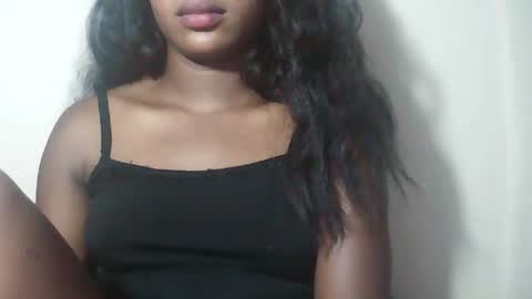 lovelylarra online show from March 2026 08:47:02 AM