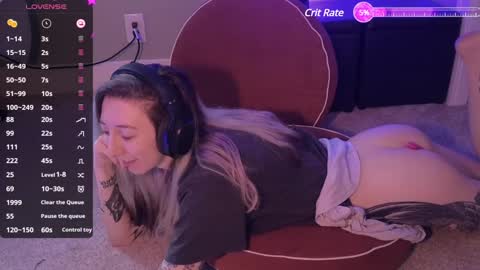 Snapshot of lovelylittlelucyy chatting on December 2024 07:32:02 PM lovelylittlelucyy online show from December 2024 07:32:02 PM