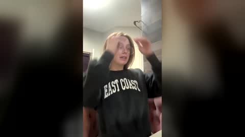 Snapshot of lovelylove127 chatting on March 2026 09:09:02 PM lovelylove127 online show from March 2026 09:09:02 PM