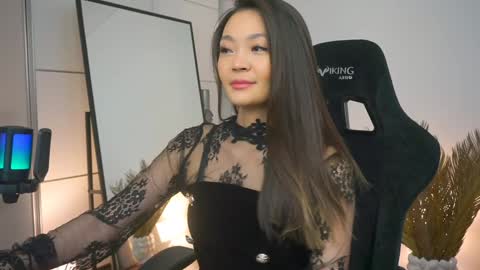 kim online show from January 2025 12:05:02 PM