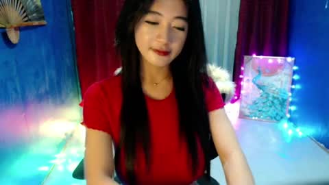 Snapshot of lovelypetite143 chatting on July 2026 05:04:01 PM lovelypetite143 online show from July 2026 05:04:01 PM