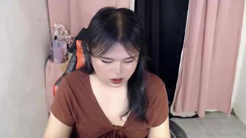 lovely online show from February 2026 11:20:01 PM