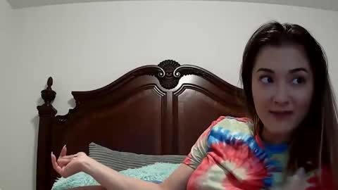 Queen Aria  online show from November 2025 08:55:01 PM