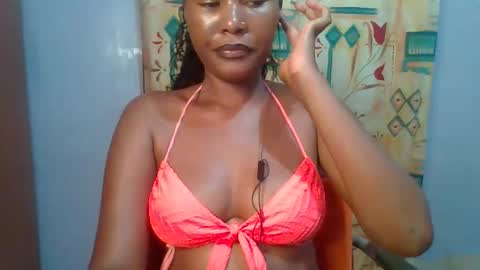 Snapshot of lovelyy_dreams chatting on March 2026 06:02:02 PM Hanna online show from March 2026 06:02:02 PM