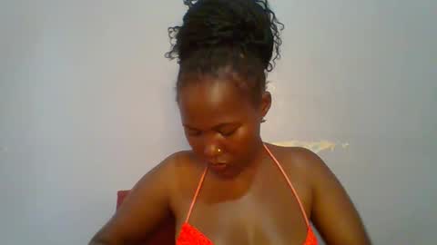 Snapshot of lovelyy_dreams chatting on March 2026 06:08:01 AM Hanna online show from March 2026 06:08:01 AM