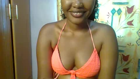 Snapshot of lovelyy_dreams chatting on March 2026 07:13:02 AM Hanna online show from March 2026 07:13:02 AM