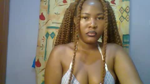 Snapshot of lovelyy_dreams chatting on April 2026 02:25:02 AM Hanna online show from April 2026 02:25:02 AM