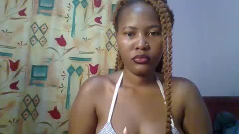 Snapshot of lovelyy_dreams chatting on April 2026 03:20:01 AM Hanna online show from April 2026 03:20:01 AM