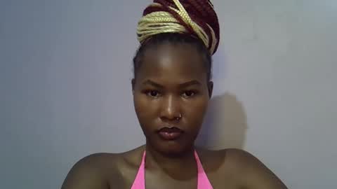 Snapshot of lovelyy_dreams chatting on May 2026 04:59:02 PM Hanna online show from May 2026 04:59:02 PM