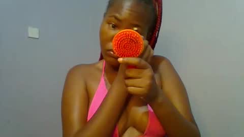 Snapshot of lovelyy_dreams chatting on May 2026 03:23:02 AM Hanna online show from May 2026 03:23:02 AM