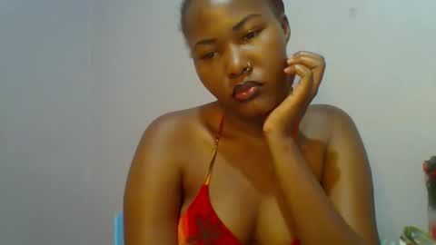 Snapshot of lovelyy_dreams chatting on May 2026 01:34:01 AM Hanna online show from May 2026 01:34:01 AM