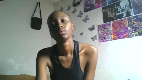 Snapshot of lovers_oncam chatting on June 2026 04:51:02 AM RedJoy online show from June 2026 04:51:02 AM