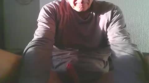 lovs2cum4u online show from November 2025 08:46:02 AM