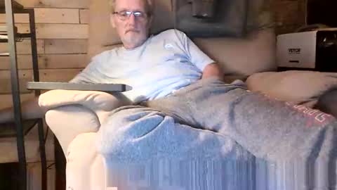 just here to have fun and cum online show from April 2026 11:50:01 PM