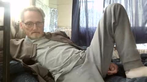 just here to have fun and cum online show from April 2026 06:27:02 PM