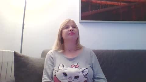 Marlyn online show from January 2025 05:09:02 PM